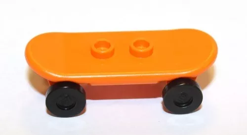 42511c01c4- LEGO narancssárga minifigura gördeszka, fekete kerekekkel